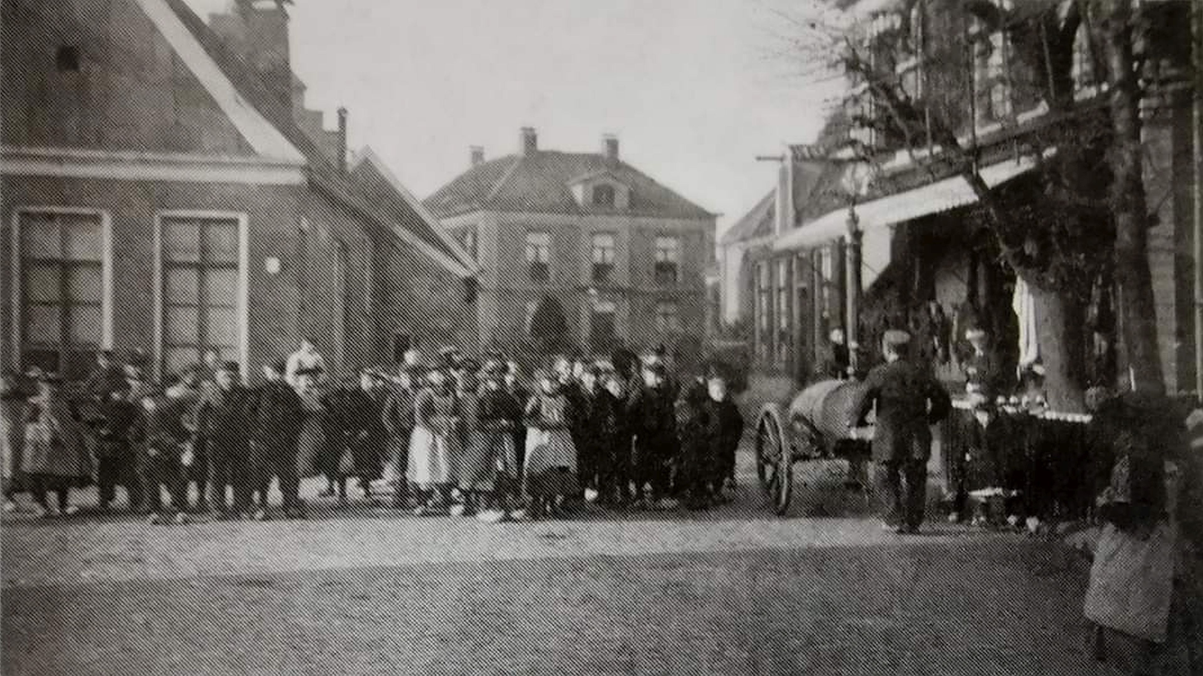 Acaciaplein vanaf de Nachtegaalstraat